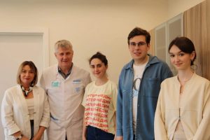 Встреча главного врача ГП №209 с руководителем регионального отделения волонтёров-медиков